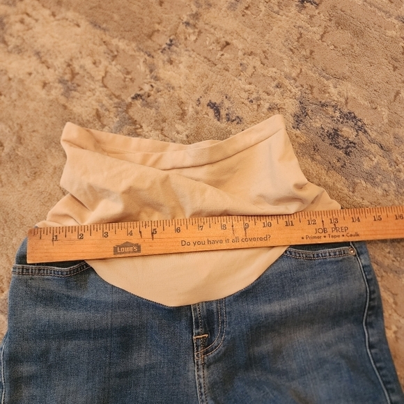 7 for all mankind maternity jeans.  Size 28 - Picture 11 of 12
